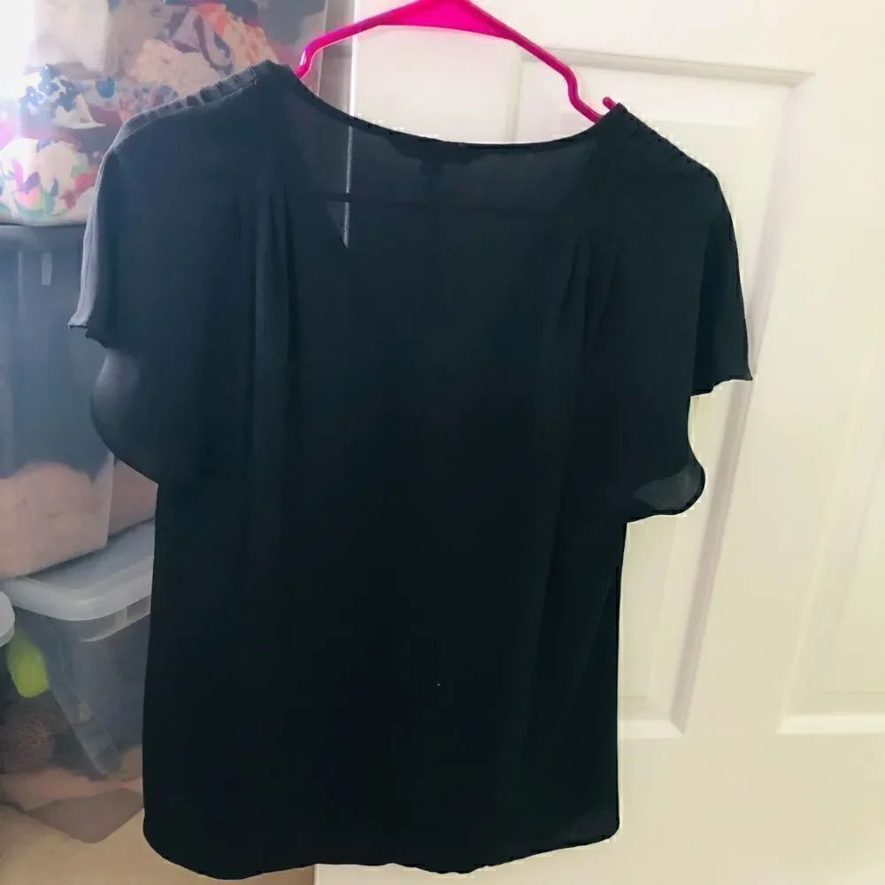 Banana Republic SS Black Blouse